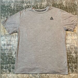 Reebok - Men’s T-Shirt - Size M